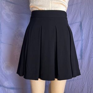 Babaton black pleated mini skirt